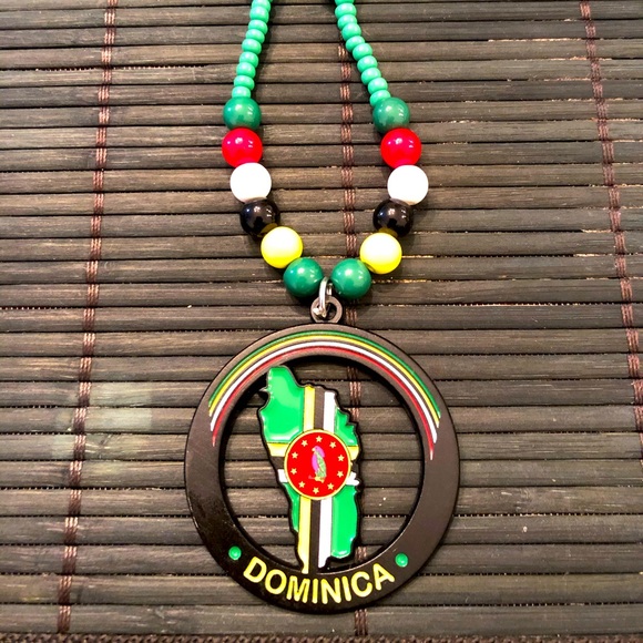 Dominica flag beaded necklace - Picture 1 of 4